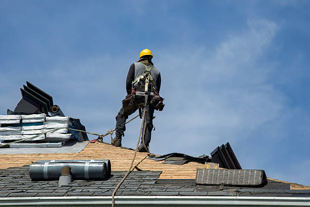 Professional Gutter Installation technician working in Amboy, WA